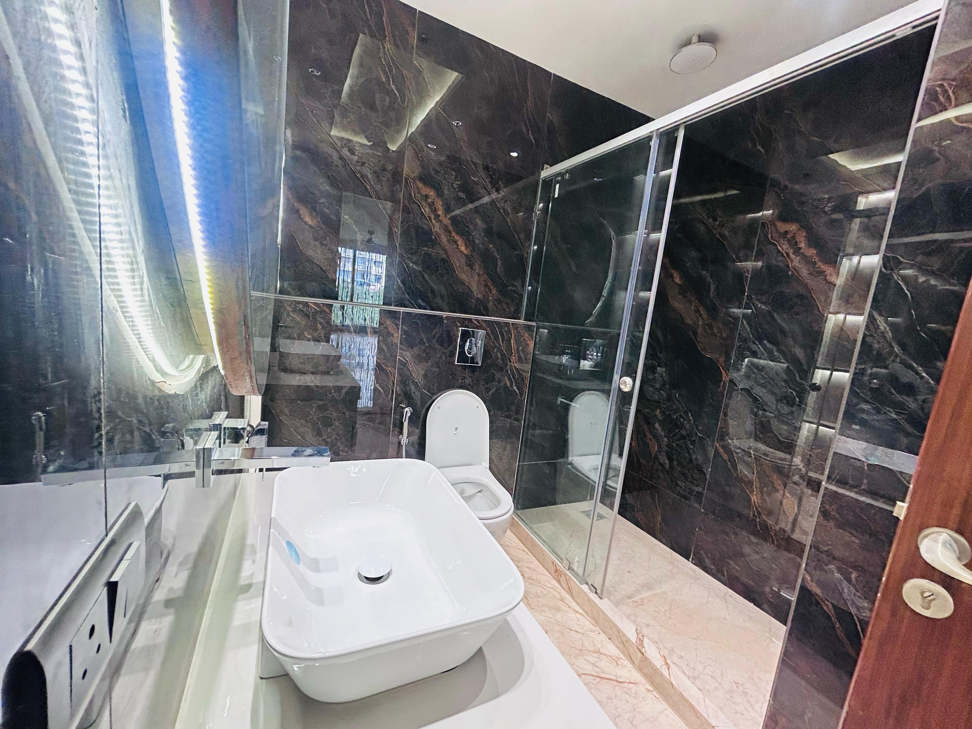 6 BHK + Servant Room,Extra Room Builder Floor For Sale in Anant Raj Ashok Estate