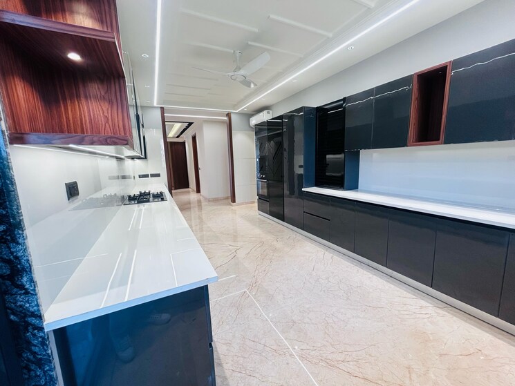 Kitchen, anant-raj-ashok-estate 6 Bedroom 265 Sq.Yd. Builder Floor In Sector 63a Gurgaon 9018151