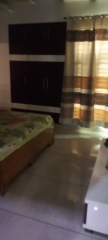 Living Room in 3 BHK Builder Floor at Parsvnath City, Sector 8 – for Rent