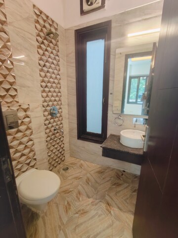 Bathroom in 3 BHK Builder Floor at Sushant Vyapaar Kendra, Sector 43 – for Rent
