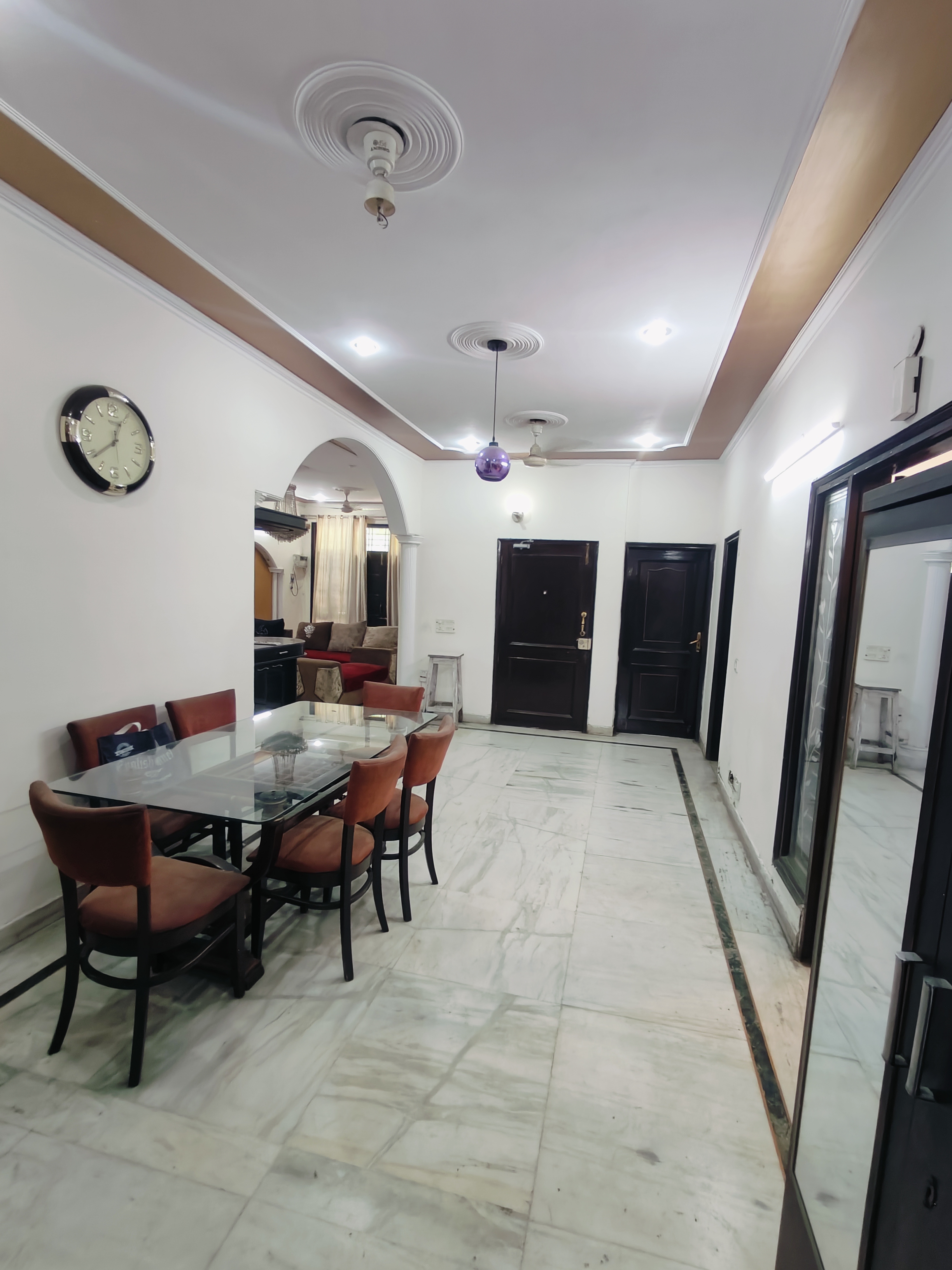 3 BHK + Extra Room Builder Floor For Rent in Sushant Vyapaar Kendra