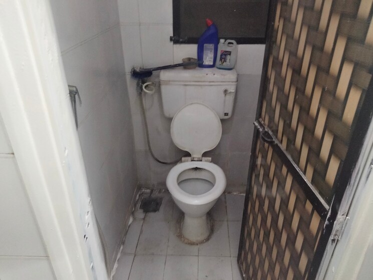 Bathroom, sai-bhawan-bhayandar-west 1 RK 410 Sq.Ft. Apartment In Bhayandar West Thane 9018232