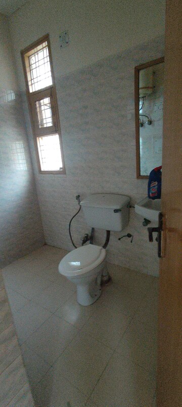 Bathroom in 1 BHK Builder Floor at Palam Vihar Residents Association, Palam Vihar – for Rent