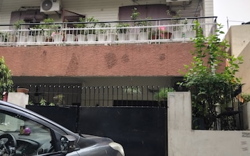 3.5 BHK Independent House For Sale in Janakpuri