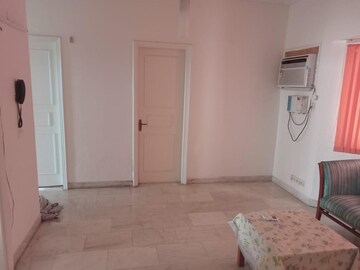 Room in 2 BHK Apartment at Kohli One Malibu Town, Sector 47 – for Rent
