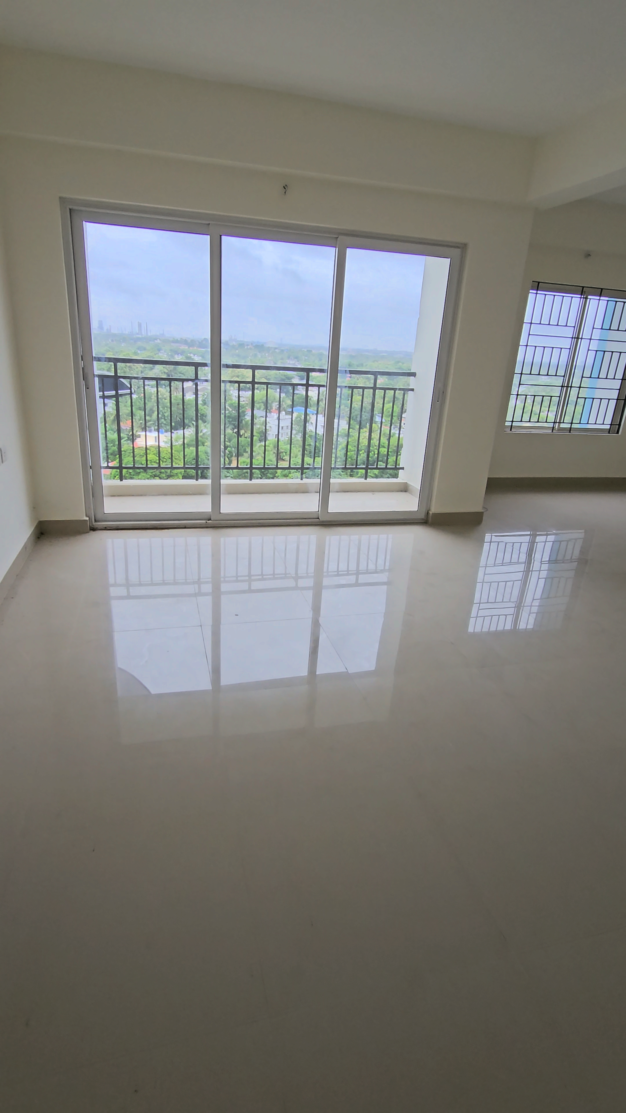 3 BHK Apartment For Sale in Crystal Emerald