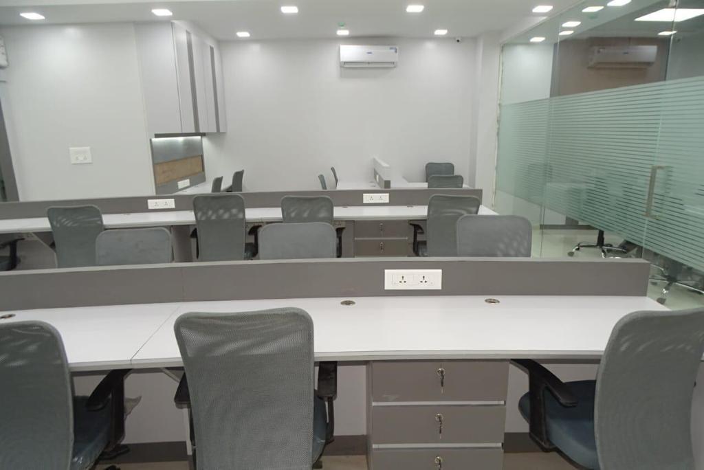 Office Space For Rent in Kamala Mills