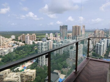 Swimming Pool in 5 BHK Apartment at Dn Nagar – for Rent