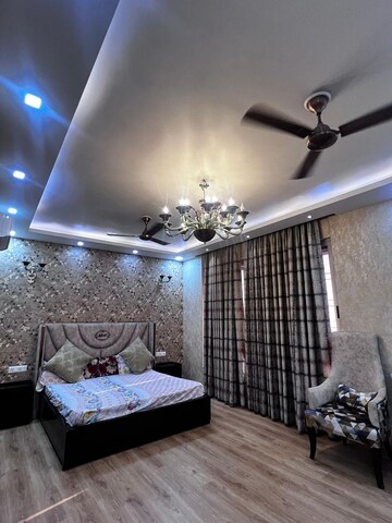 Furnished Amenities in 4 BHK Apartment at Jaypee Green Wish Town Plots, Sector 128 – for Rent