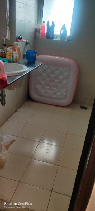Bathroom in 2.5 BHK Apartment at ILD Greens, Sector 37c – for Rent