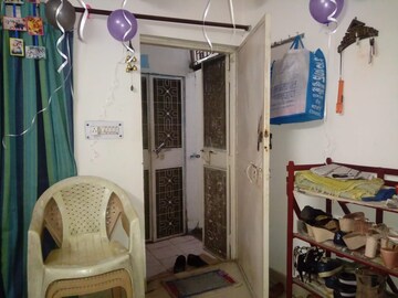 Team Area in 1 BHK Builder Floor at Lajpat Nagar 4 – for Rent