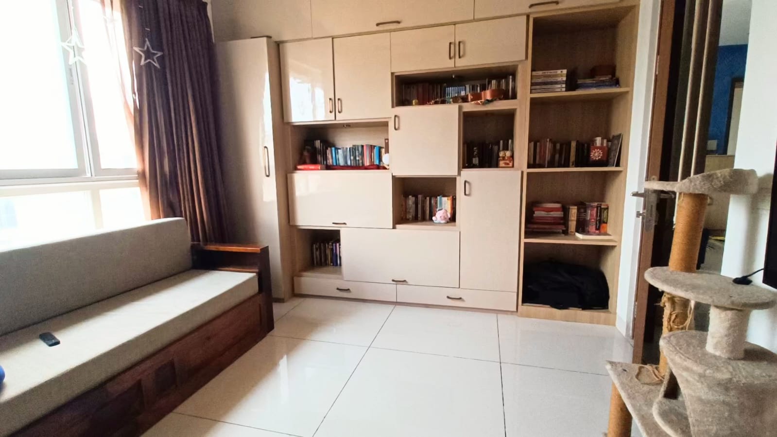 2 BHK + Pooja Room Apartment For Rent in DSR Highland Greenz