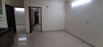 Room in 2 BHK Apartment at Signature Global Synera, Sector 81 – for Rent