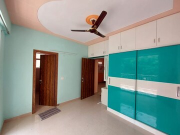 2 BHK Apartment For Rent in Kshitij Ramsons, Sector 95