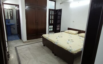 2 BHK Apartment For Rent in Gaur City 2 - 10th Avenue, Sector 16c Greater Noida