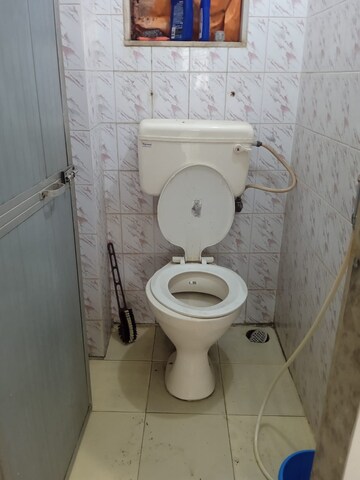 Bathroom in 1 BHK Apartment at Kasturbam Apartments, Goregaon East – for Rent