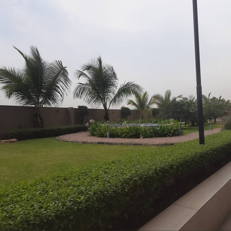 Garden, dumas 3 Bedroom 2572 Sq.Ft. Apartment In Dumas Surat 9018652