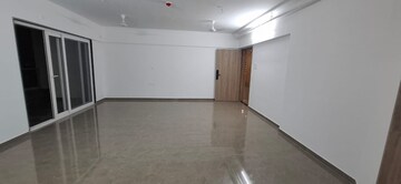 Room in 3 BHK Apartment at Venkatesh Skydale Phase 2, Sinhagad Road – for Rent