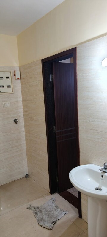 Bathroom in 4 BHK Apartment at Kabra Hyde Park, Manpada – for Sale