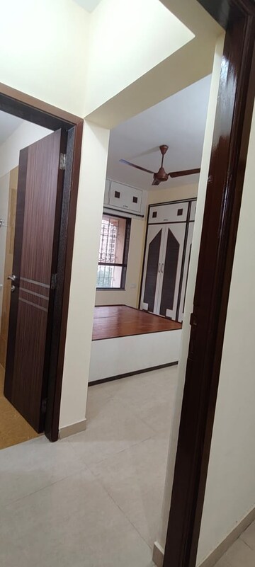 Building Lobby in 4 BHK Apartment at Kabra Hyde Park, Manpada – for Sale