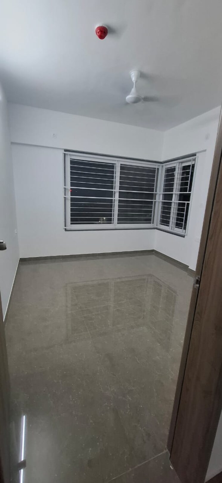 Room, venkatesh-skydale-phase-2 3 Bedroom 1500 Sq.Ft. Apartment In Sinhagad Road Pune 9018634