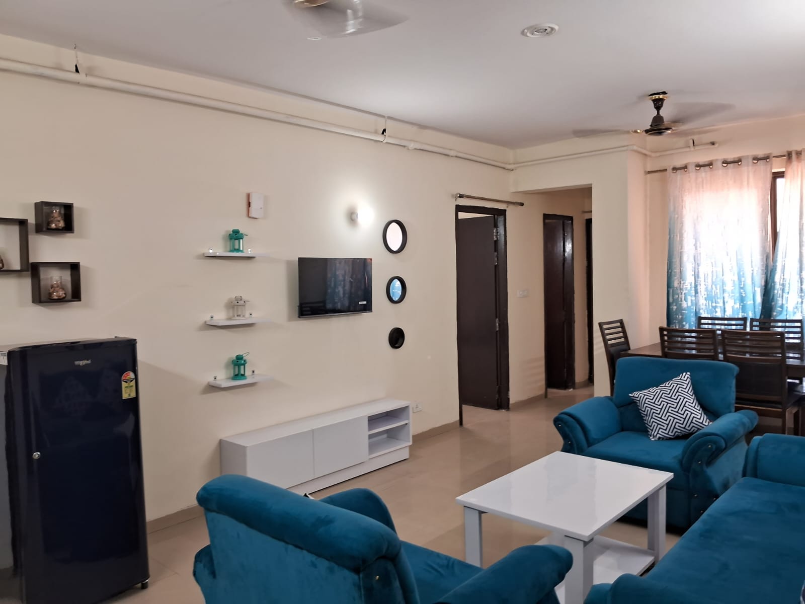 2 BHK + Pooja Room Apartment For Rent in Logix Blossom County