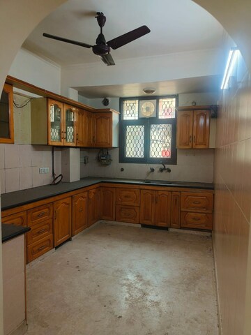 Kitchen in 3 BHK Independent House at Sector 31 – for Rent