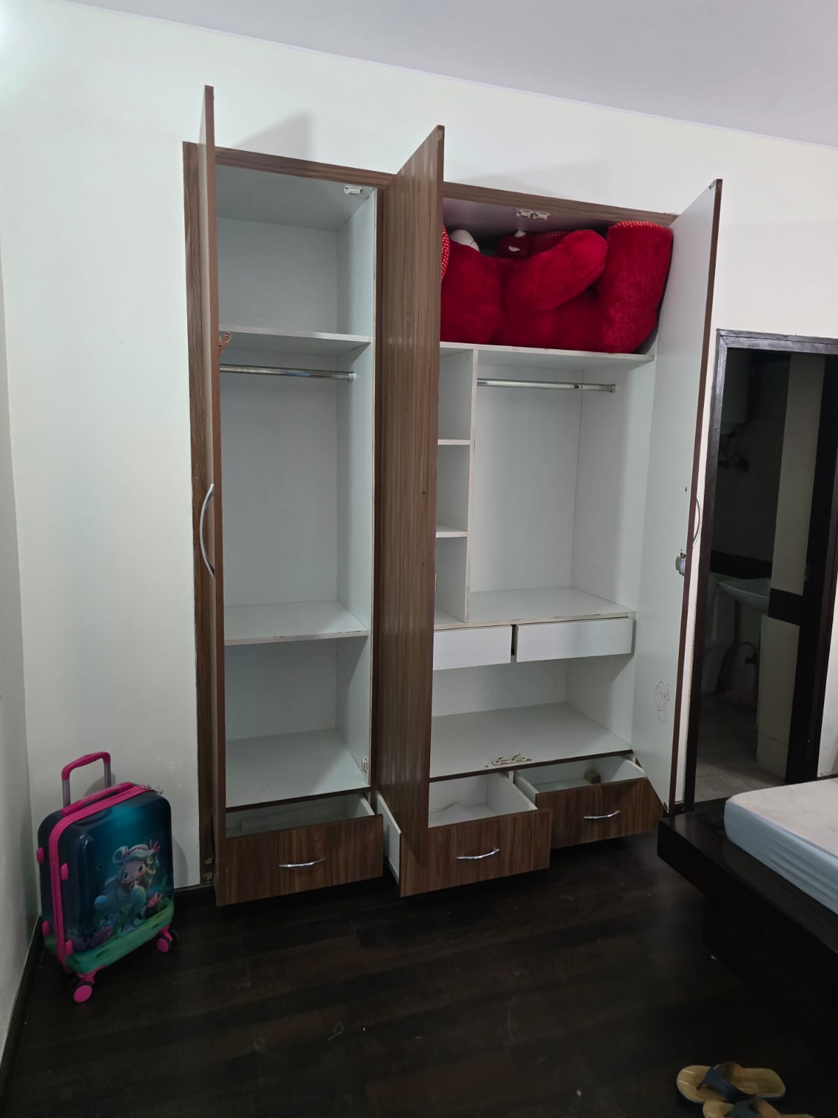 2 BHK Apartment For Rent in Panchsheel Greens