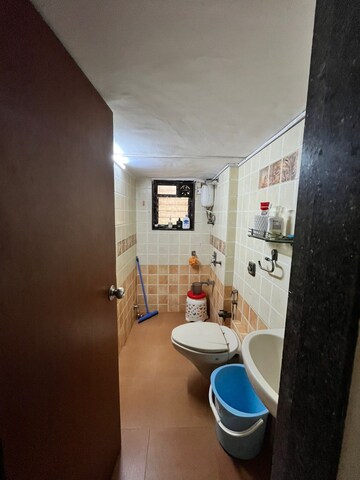 Bathroom in  Pg at Periwinkle Apartment, Malad West – for Rent