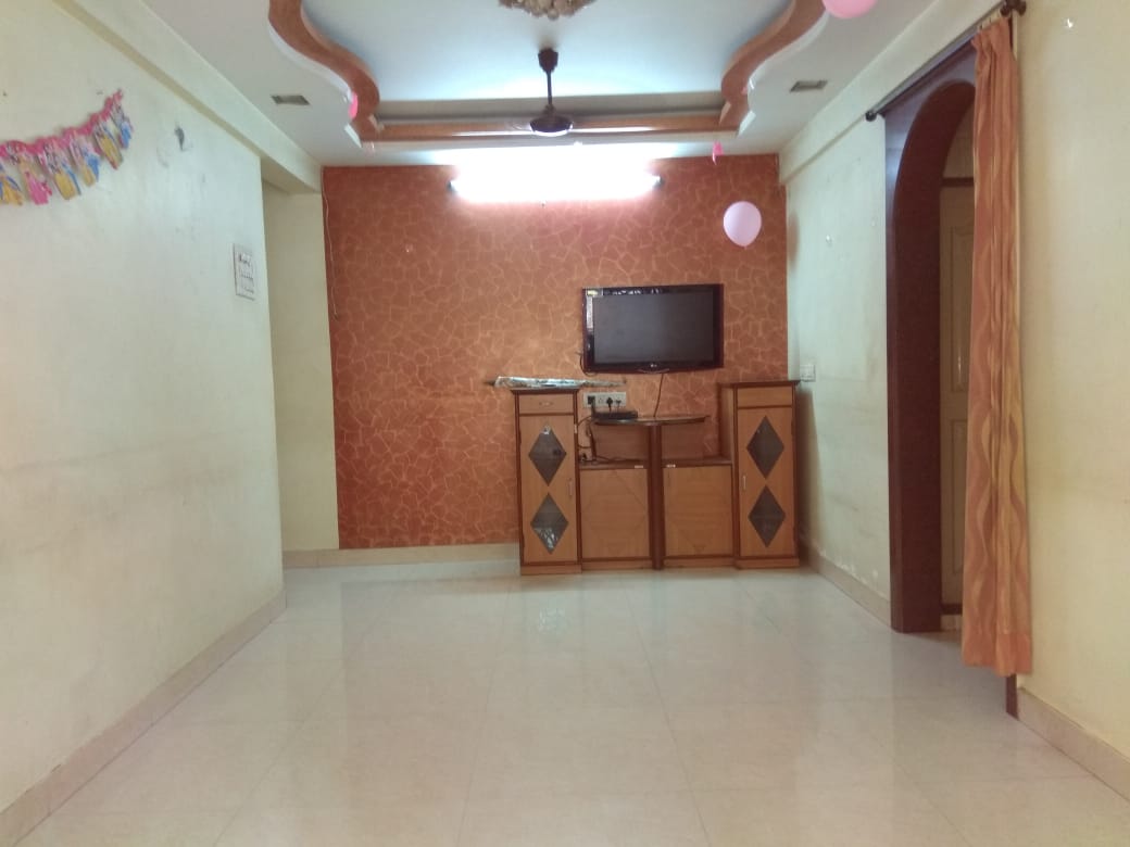 1 BHK + Study Room Apartment For Rent in Navre Baug CHS