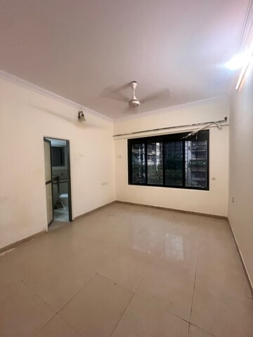 Room in 3 BHK Apartment at Andheri West – for Rent