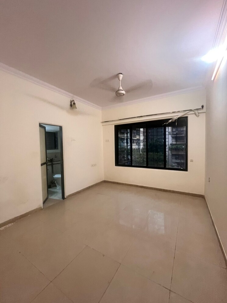 Room, andheri west 3 Bedroom 1200 Sq.Ft. Apartment In Andheri West Mumbai 9018708