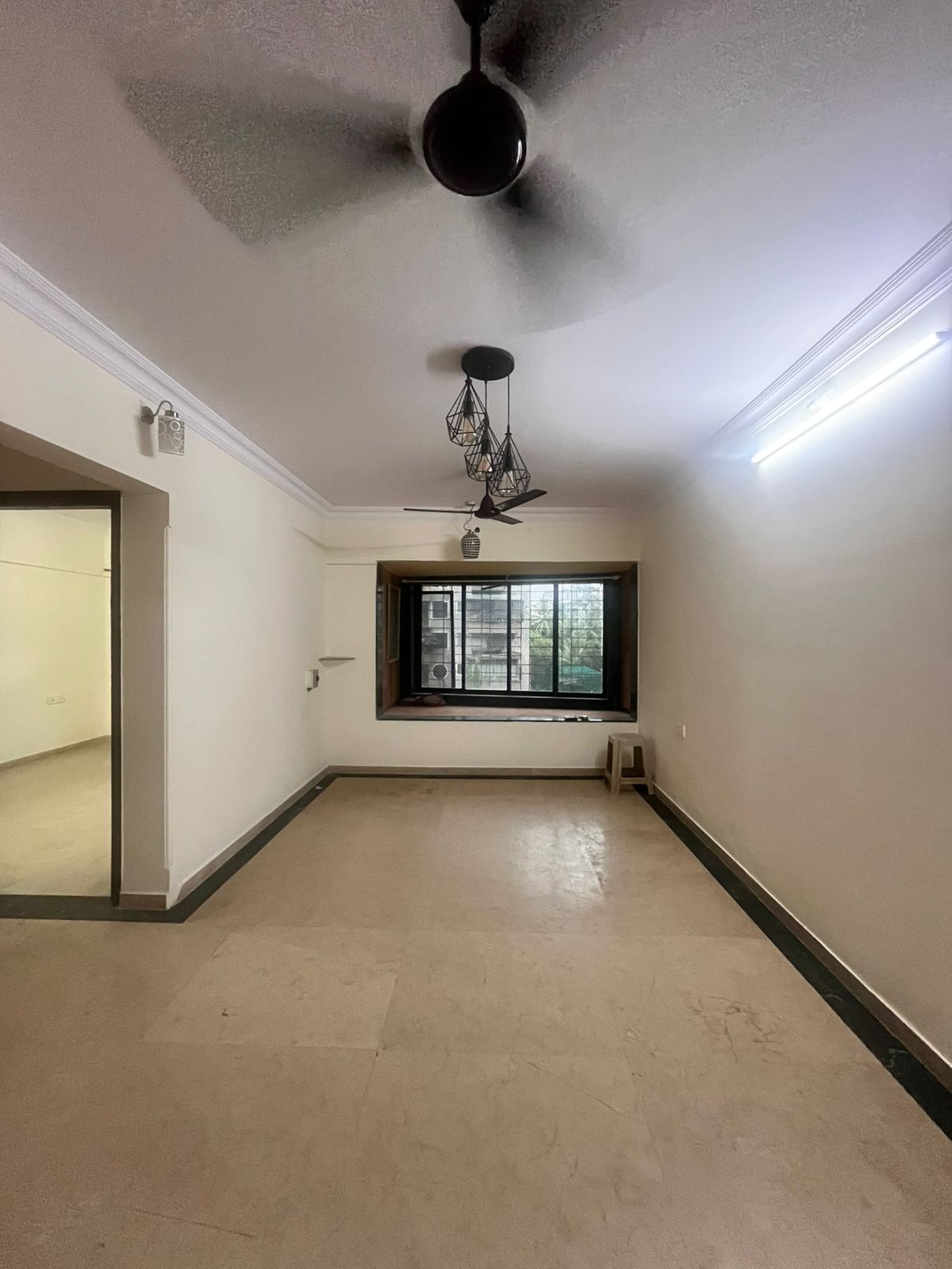 3 BHK Apartment For Rent in Behind Oshiwara Police st