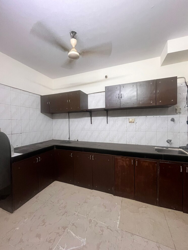 Kitchen, andheri west 3 Bedroom 1200 Sq.Ft. Apartment In Andheri West Mumbai 9018708