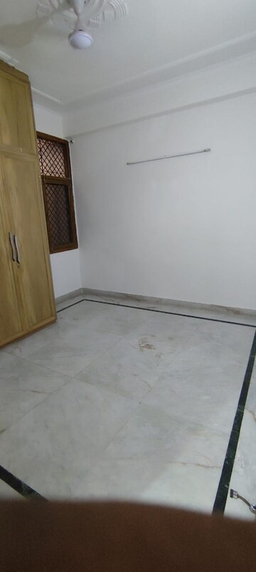 Room in 3 BHK Apartment at Hero Homes Gurgaon, Sector 104 – for Rent