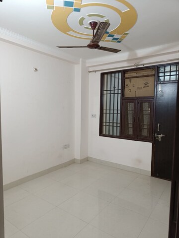 Room in 2 BHK Builder Floor at DDA Residential Plots Sector XXIII, Sector 23 Dwarka – for Rent
