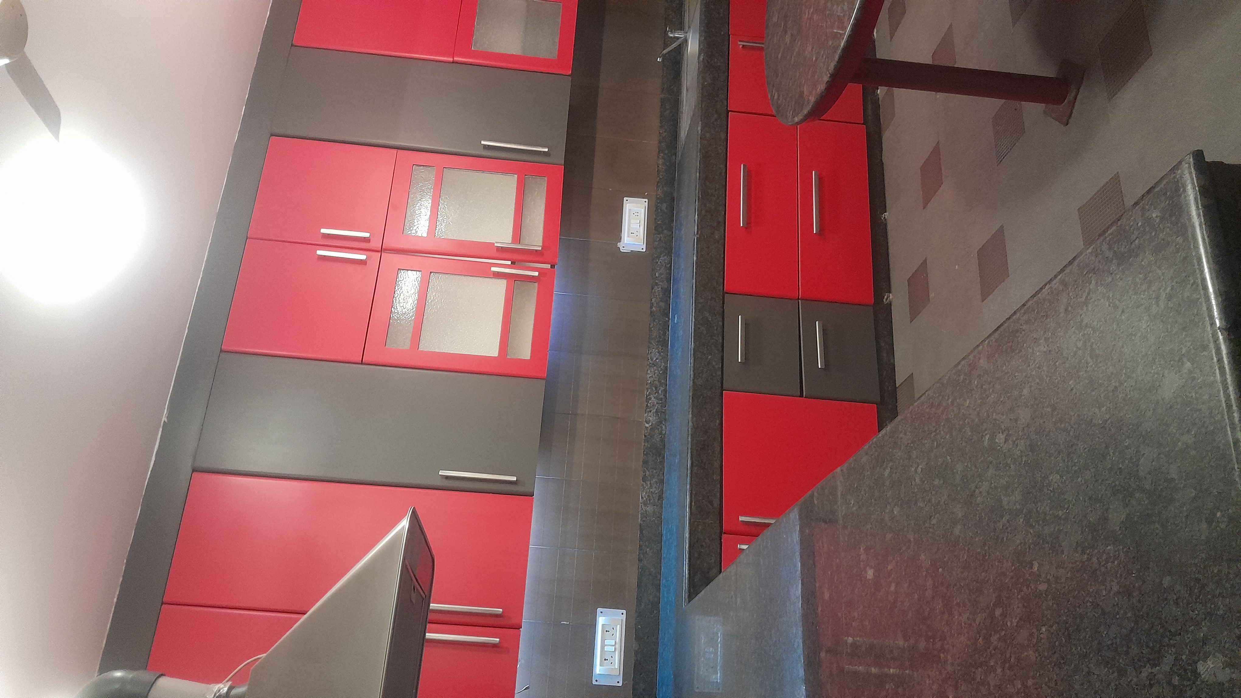 3 BHK + Pooja Room,Servant Room Builder Floor For Rent in Unitech South City II