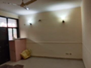 Furnished Amenities in 4 BHK Villa at Sushant Lok 3, Sector 57 – for Rent