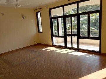 Room in 4 BHK Villa at Sushant Lok 3, Sector 57 – for Rent