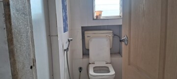Attached Bathroom in 1 BHK Apartment at Santacruz West – for Rent