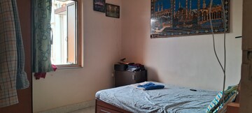 Bedroom in 1 BHK Apartment at Santacruz West – for Rent