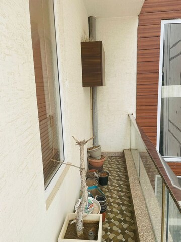 Staircase in 4 BHK Builder Floor at Sushant Lok 2, Sector 57 – for Rent
