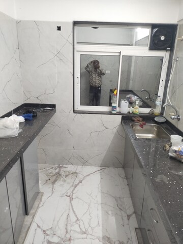 Team Area in 2 BHK Apartment at Sayba Orchid, Kurla East – for Rent