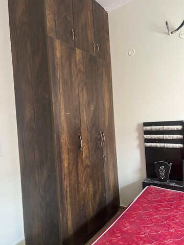 Furnished Amenities in 3 BHK Builder Floor at Sushant Lok 2, Sector 57 – for Rent
