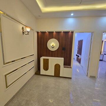 Room in 4 BHK Independent House at Sector 127 – for Sale