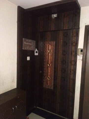 Furnished Amenities in 1 BHK Apartment at Bhakti Heights Tilak Nagar, Tilak Nagar – for Rent