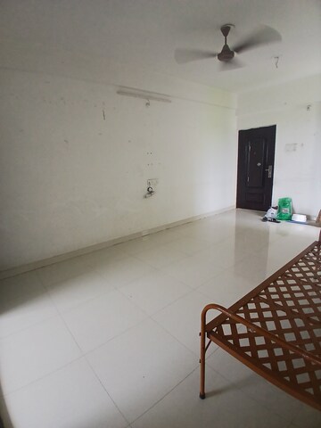Room in 2 BHK Apartment at Mihan – for Rent