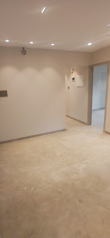 Room in 2 BHK Apartment at Pardis Shingadia, Chembur – for Sale