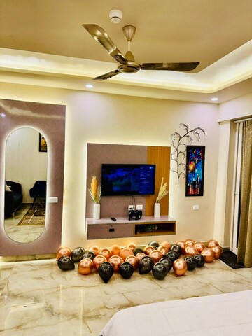 Studio Apartment For Rent in Gaur City Center, Sector 4 Greater Noida