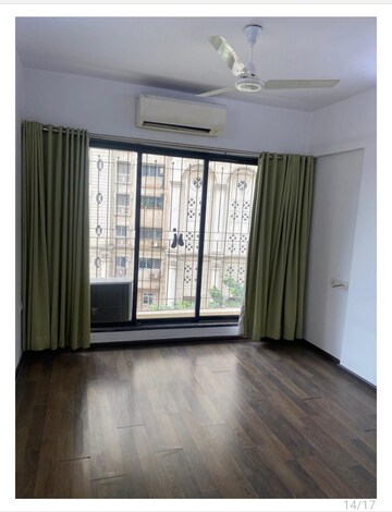 Room in 4 BHK Apartment at Gemini Malhotra Residency, Chembur – for Rent